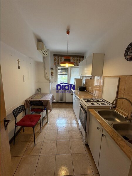 UNIVERSITATE, 2 camere, etaj 1, 72mp, boxa, terasa,