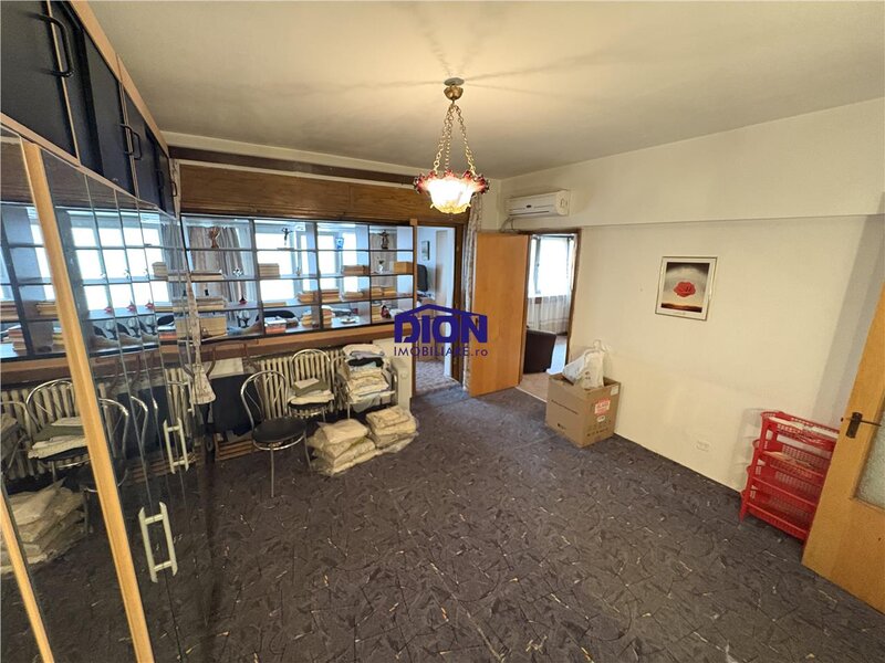 UNIVERSITATE, 2 camere, etaj 1, 72mp, boxa, terasa,